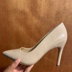 Tan Heels 9W